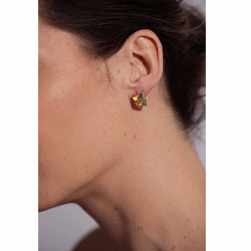 Swirl gold earrings